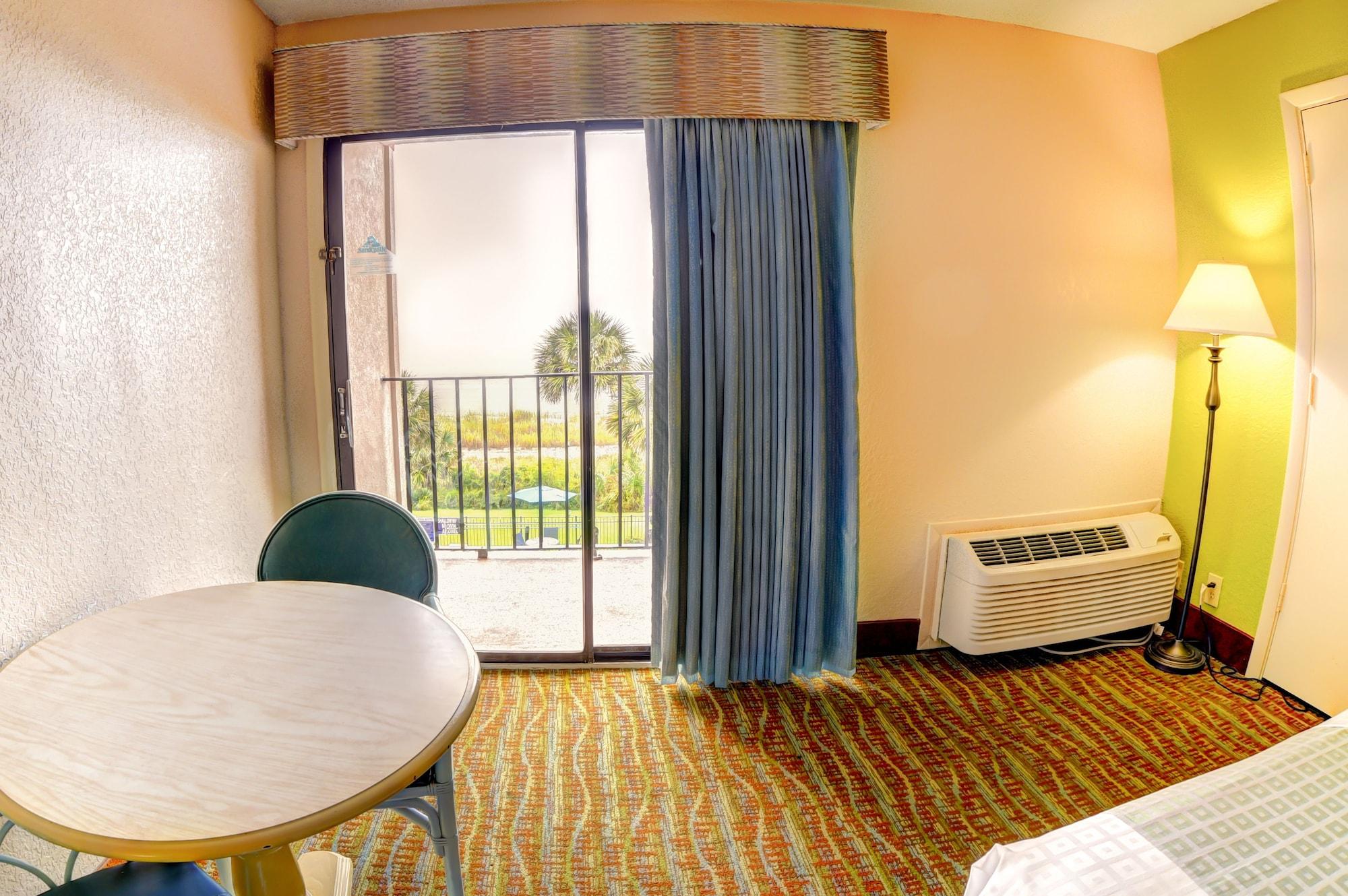 Sandcastle Oceanfront Resort At The Pavilion Миртл-Бич Экстерьер фото