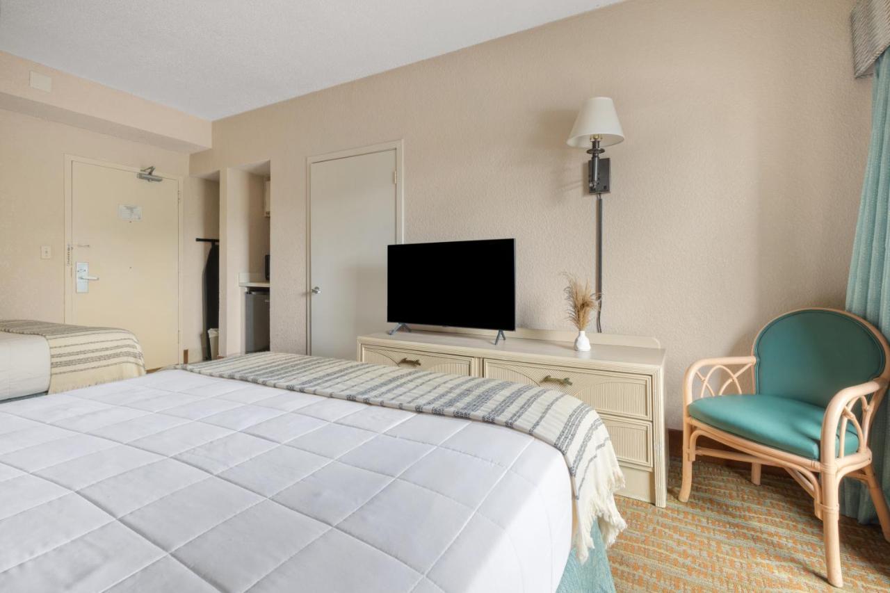 Sandcastle Oceanfront Resort At The Pavilion Миртл-Бич Экстерьер фото