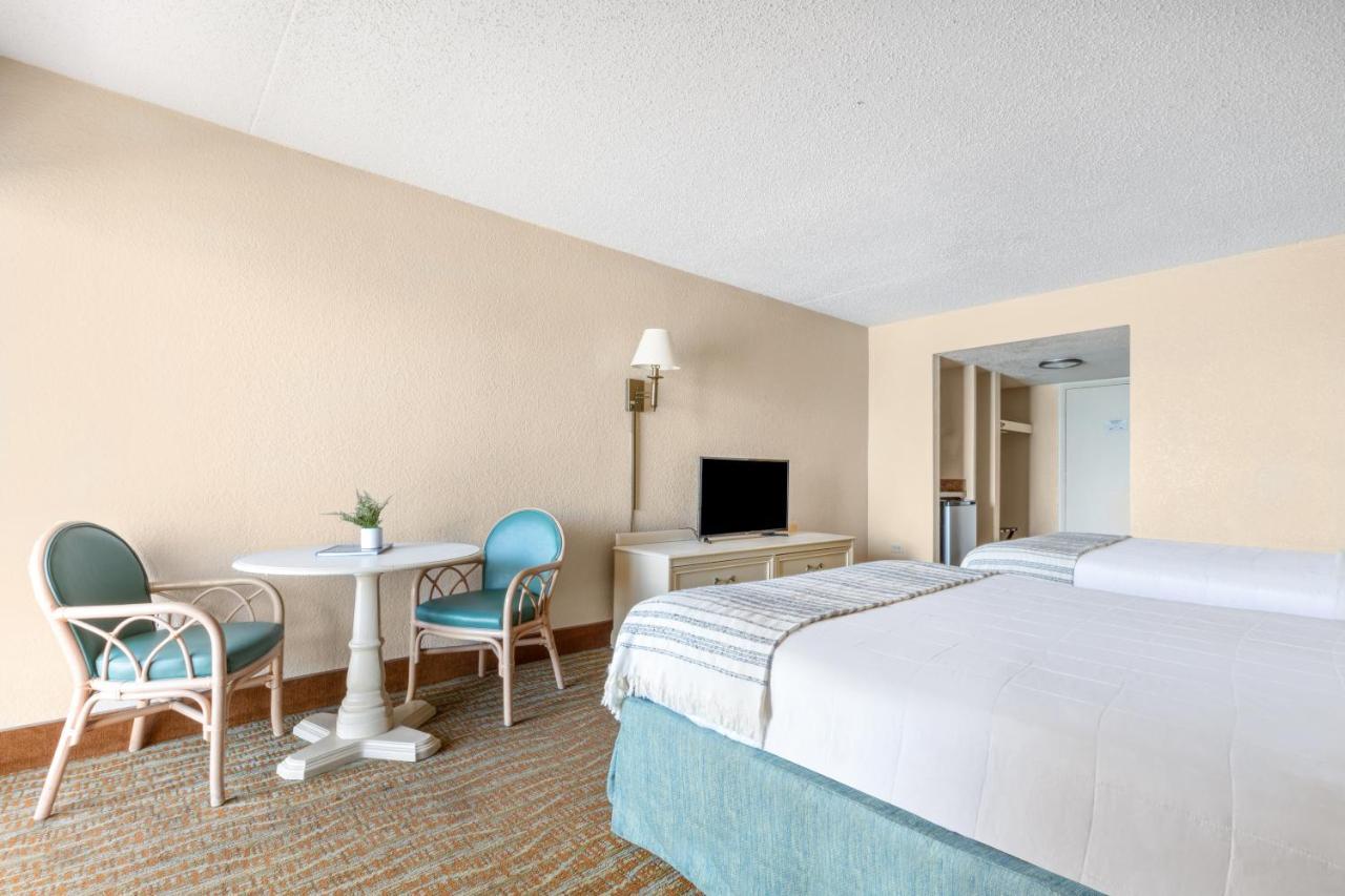 Sandcastle Oceanfront Resort At The Pavilion Миртл-Бич Экстерьер фото