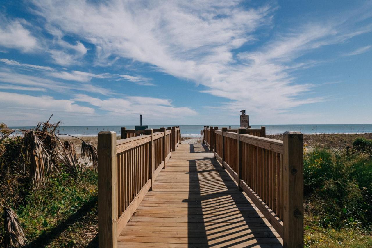 Sandcastle Oceanfront Resort At The Pavilion Миртл-Бич Экстерьер фото